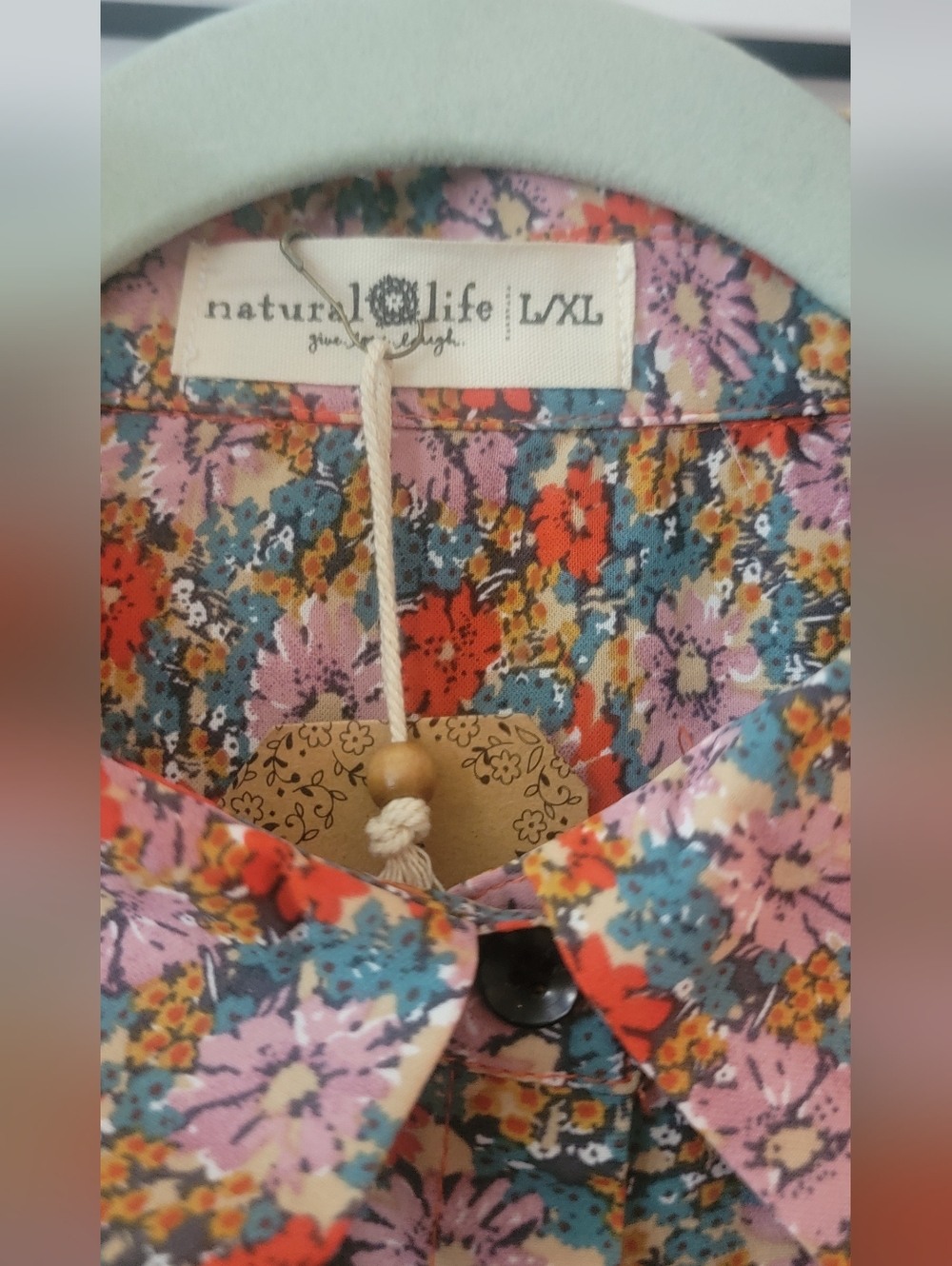 NATURAL LIFE Floral Maxi Dress in Peach and Cream - Picture 4 of 7